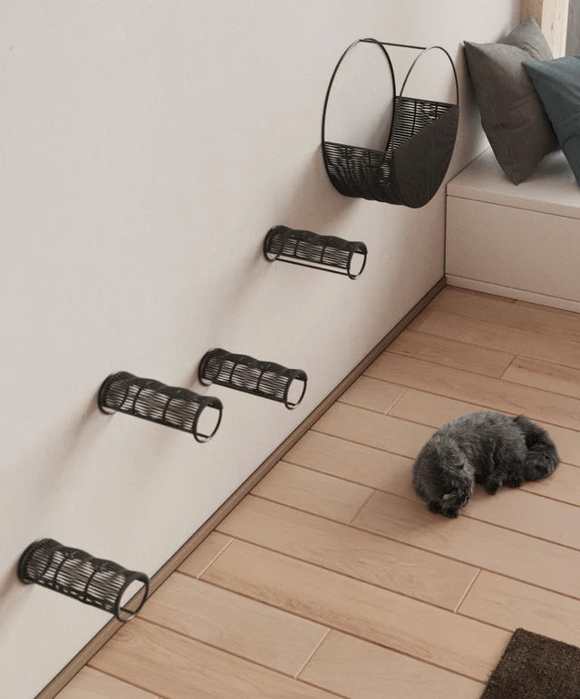 Mur d'escalade MiaCara Gradino pour chat, nid et marches, anthracite. © MiaCara